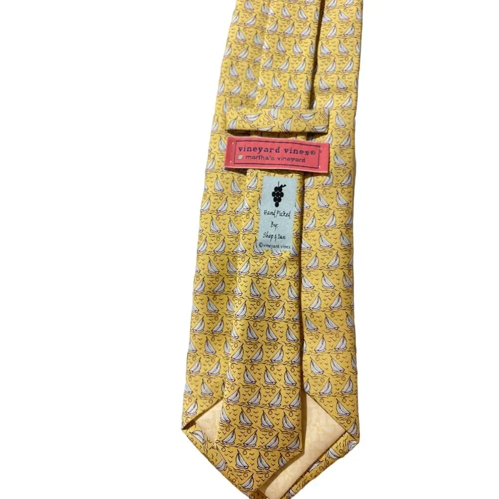 Vineyard Vines Martha's‎ Vineyard Sailboat Print Silk Tie Yellow Nautical Z-2